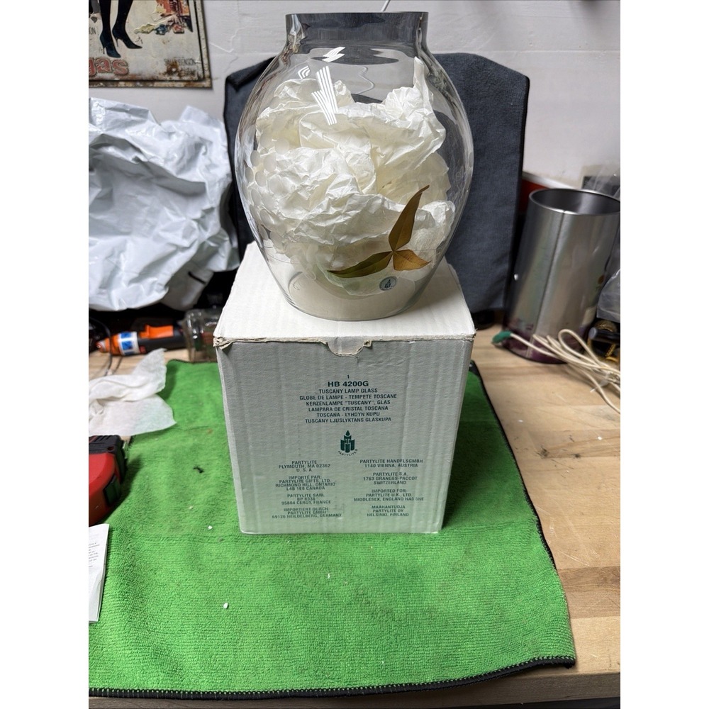 PartyLite Tuscany Lamp Glass HB4200G Hurricane Shade Globe‎ - Picture 2 of 12